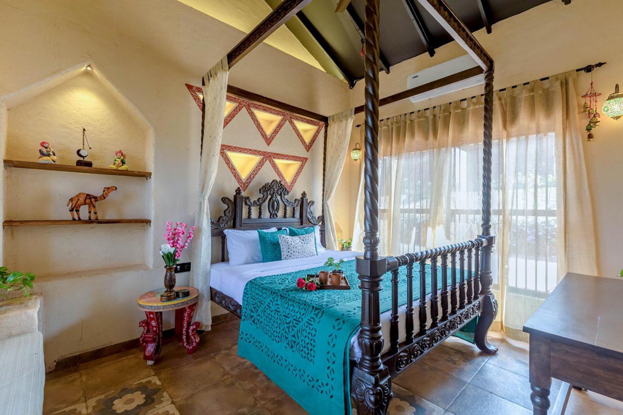 Dio Regaalo Theme Resort, Ratnāgiri Esterno foto